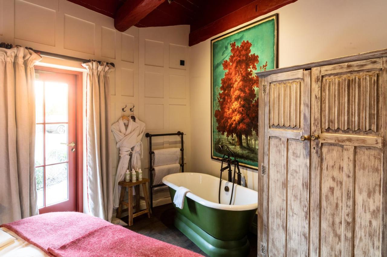 The Double Red Duke, Cotswolds Hotel Witney Exterior photo