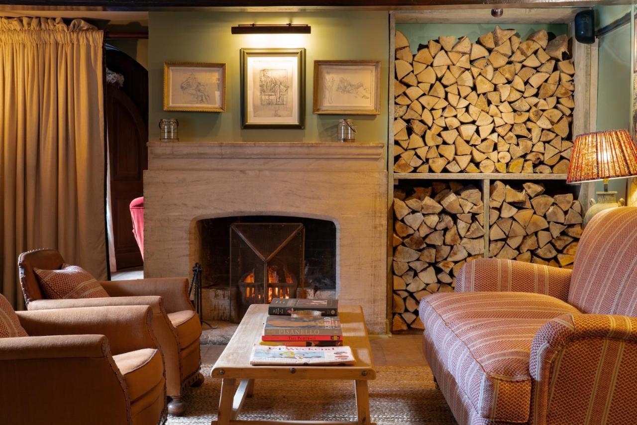 The Double Red Duke, Cotswolds Hotel Witney Exterior photo